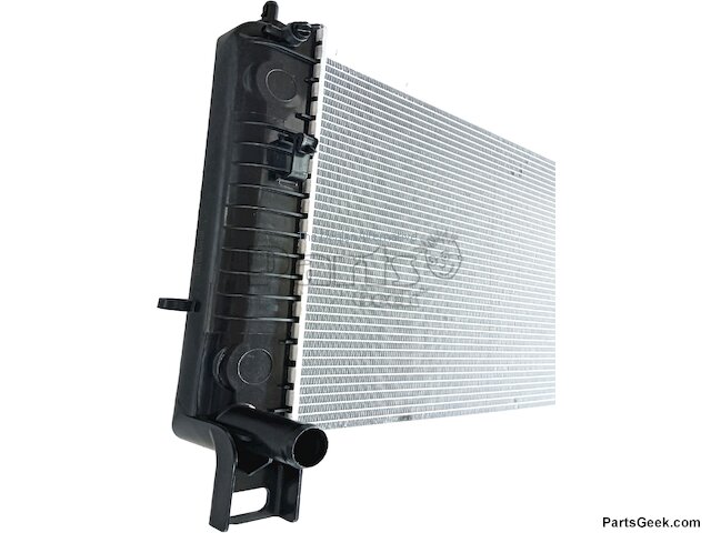 Radiator - 2003-2013 Chevrolet Silverado 1500 - Replacement 3695-02134515 3 Radiator - 2003-2013 Chevrolet Silverado 1500 - Replacement 3695-02134515